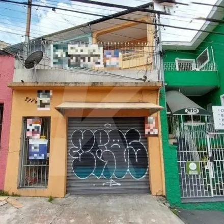Rent this 2 bed house on Rua Voluntários da Pátria 2214 in Santana, São Paulo - SP