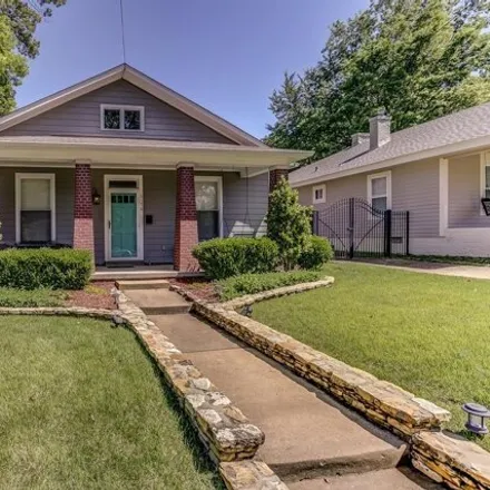 Buy this 3 bed house on 2162 Evelyn Avenue in Memphis, TN 38104
