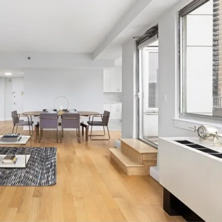 Image 2 - 308 East 38th Street, New York, NY 10016, USA - Condo for sale