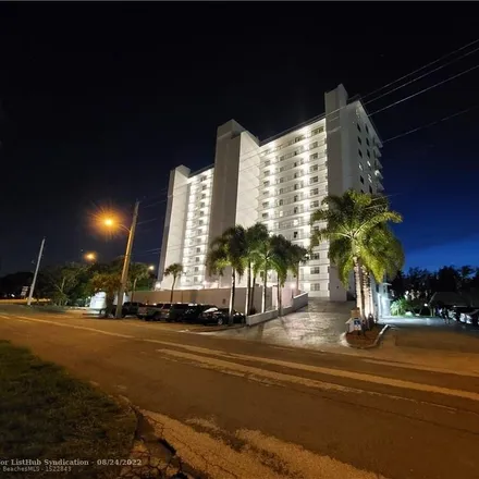 Buy this 2 bed condo on 1401 North Riverside Drive in Country Club Isles, Pompano Beach