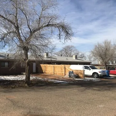 Image 3 - Debbie's Hide a Way, 119 South 8th Avenue, Page, AZ 86040, USA - House for sale