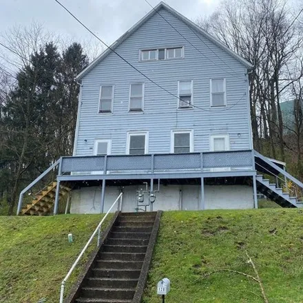 Buy this 4 bed house on 134 Marshall Avenue in Johnstown, PA 15905