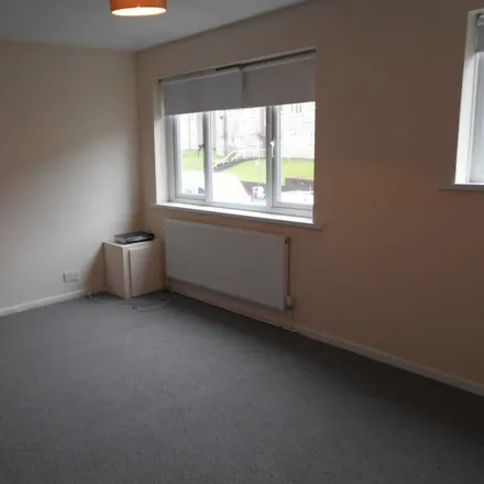 Image 3 - Claude Road, Caerphilly, CF83 1GJ, United Kingdom - Apartment for rent