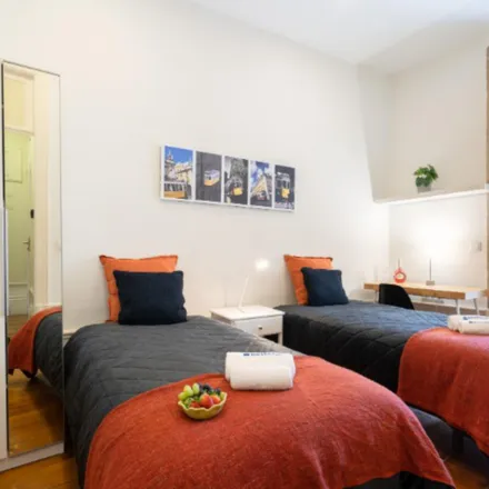 Rent this 11 bed room on Rua do Bonfim 65 in 67, 4300-066 Porto