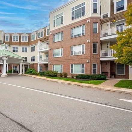 Buy this 3 bed condo on 295 Salem Street in Walnut Hill, Woburn