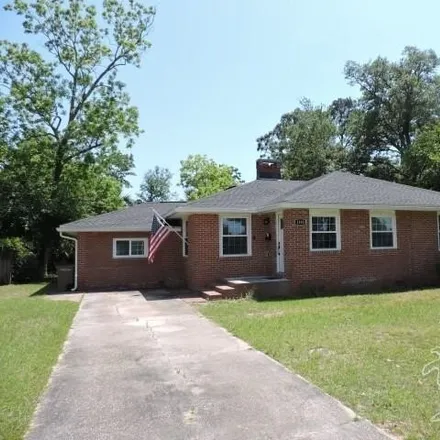 Rent this 3 bed house on 1833 East Scott Street in Pensacola, FL 32503