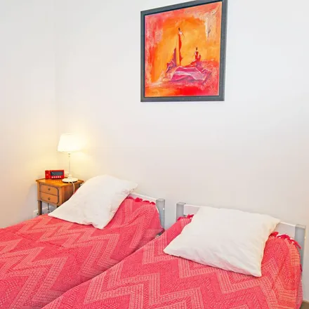Rent this 2 bed apartment on 2 Place de la Bourse in 69002 Lyon, France