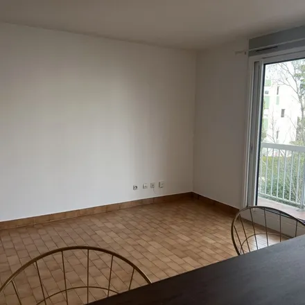 Rent this 3 bed apartment on 103 Avenue Abbé Paul Parguel in 34000 Montpellier, France