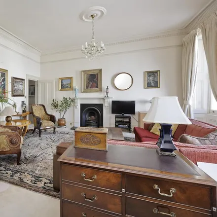 Image 4 - Furse House, 35/49 Queen's Gate Terrace, London, SW7 5JE, United Kingdom - Apartment for rent