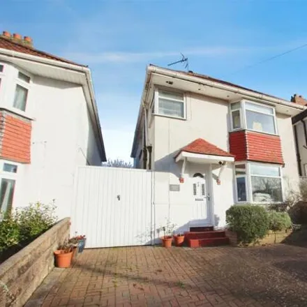 Buy this 3 bed house on 52 Woodmill Lane in Southampton, SO18 2PB