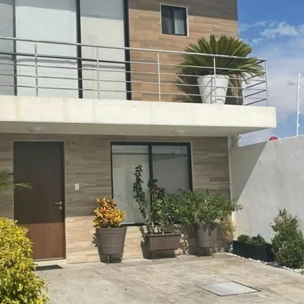 Buy this 3 bed house on Calle Venta del Refugio in Delegación Epigmenio González, 76146