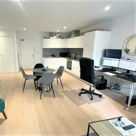Image 3 - Liner House, Starboard Way, London, E16 2PN, United Kingdom - Room for rent