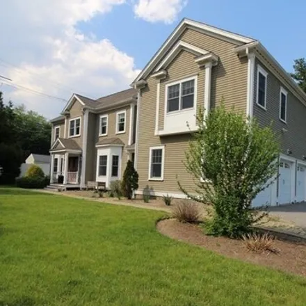 Rent this 6 bed house on 118 Worthen Road in Lexington, MA 02421