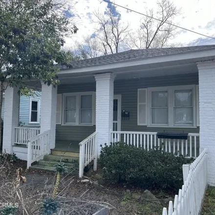 Buy this 2 bed house on 1776 Orange Street in Wilmington, NC 28403