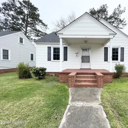 Rent this 2 bed house on 268 North Ashe Street in Elizabeth City, NC 27909