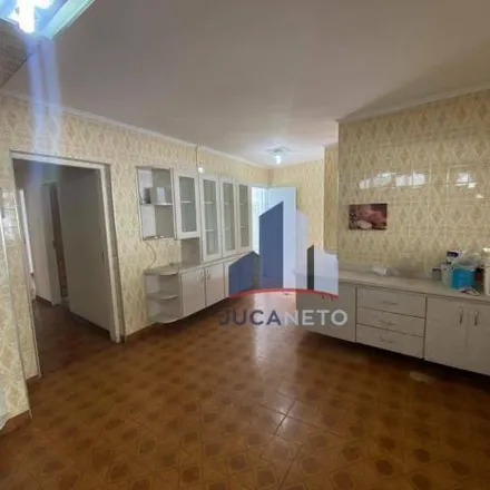 Rent this 3 bed house on Rua Amador Alves de Oliveira in Jardim Pedroso, Mauá - SP