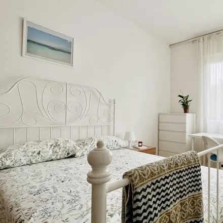 Rent this 5 bed room on Via Monte Grappa in 35141 Padua Province of Padua, Italy