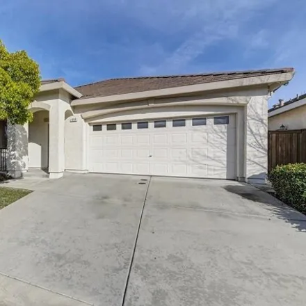 Buy this 3 bed house on 1800 Rezzano Way in Roseville, CA 95747