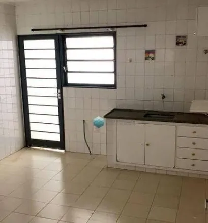 Rent this 3 bed apartment on Rua Prudente de Moraes in Centro, São José do Rio Preto - SP