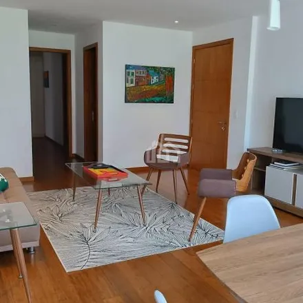 Rent this 2 bed apartment on Micro Glorita - Gloria in Avenida González Suárez, 170107