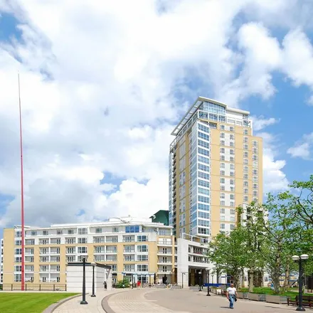 Rent this 2 bed apartment on Eaton House in 39 Westferry Circus, Canary Wharf