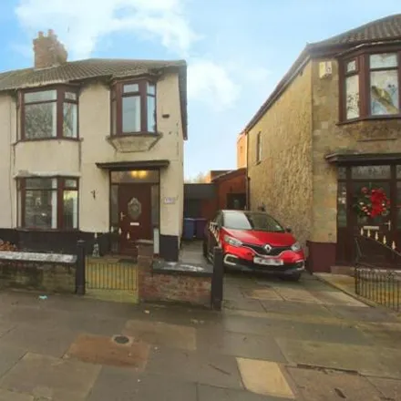 Buy this 3 bed duplex on QUEENS DRIVE/WALTON HALL AVE in Queens Drive, Liverpool