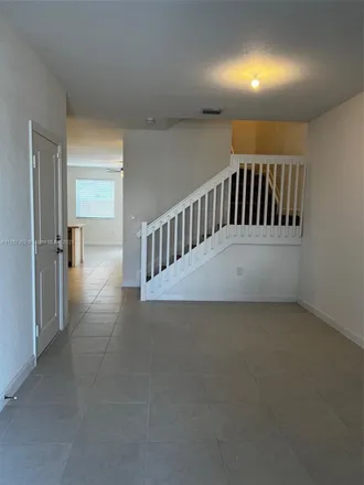 Image 4 - 2518 Southeast 20th Place, Homestead, FL 33035, USA - Townhouse for rent