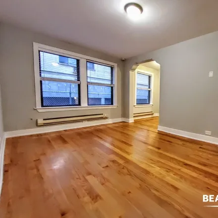Rent this 1 bed apartment on 425 West Roscoe Street