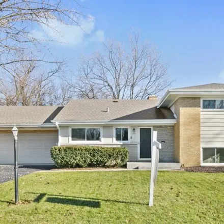 Buy this 3 bed house on 1253 Oakmont Avenue in Flossmoor, Rich Township
