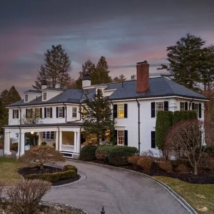 Buy this 6 bed house on 15 Mansion Drive in Topsfield, MA 01983