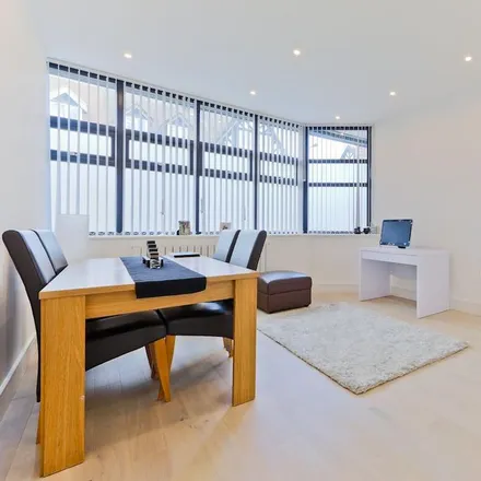 Rent this 1 bed apartment on 334 in 334A West Barnes Lane, London