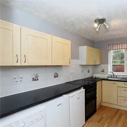 Image 5 - 50 Smithy Wood Crescent, Sheffield, S8 0NT, United Kingdom - Apartment for sale