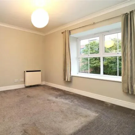 Image 3 - Grosvenor Place, Horsell, GU21 5DJ, United Kingdom - Apartment for sale