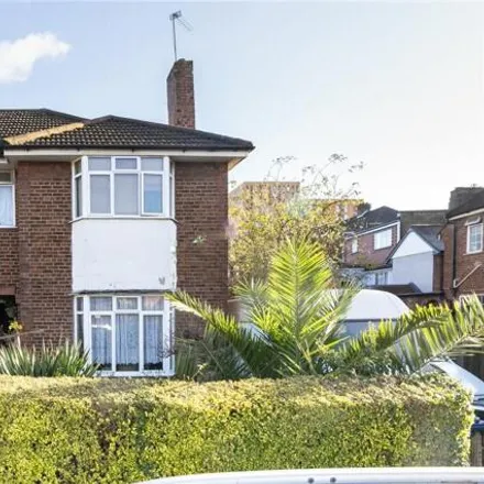 Buy this 3 bed house on Saint Andrews Road in London, W3 7NF