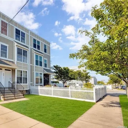 Rent this 3 bed house on 43-06 Rockaway Beach Boulevard in New York, NY 11691
