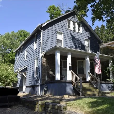 Buy this 4 bed house on 813 North Market Street in Lisbon, Columbiana County