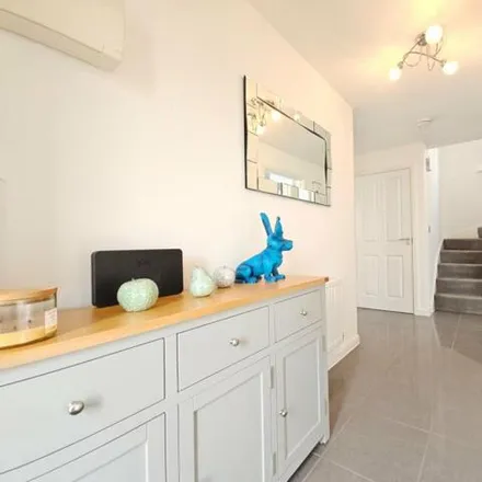 Image 2 - 2 Mustang Drive, Cambourne, CB23 6HY, United Kingdom - House for sale