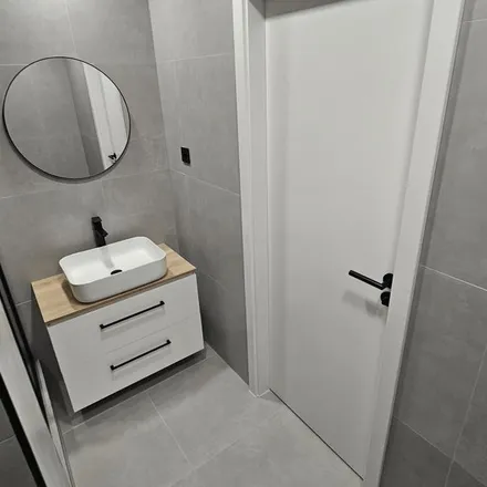 Rent this 1 bed apartment on MŠ Hvězdička in Na Podlesí, 432 01 Kadaň