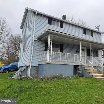 Image 3 - 11 Green St, Frostburg, Maryland, 21532 - House for sale