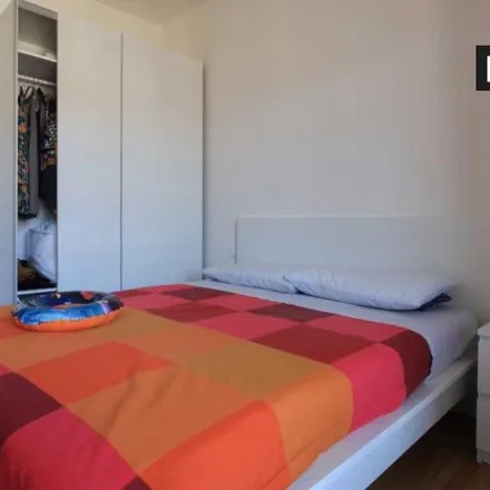 Rent this 5 bed room on Viale Ergisto Bezzi in 20146 Milan MI, Italy