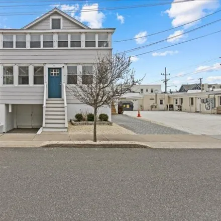 Image 3 - 51 3rd Avenue, Silver Beach, Toms River, NJ 08757, USA - House for rent