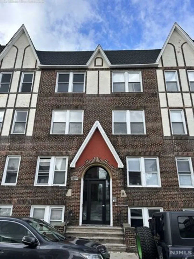 8575 4th Avenue, Hudson Heights, North Bergen, NJ 07047, USA | 1 bed apartment for rent