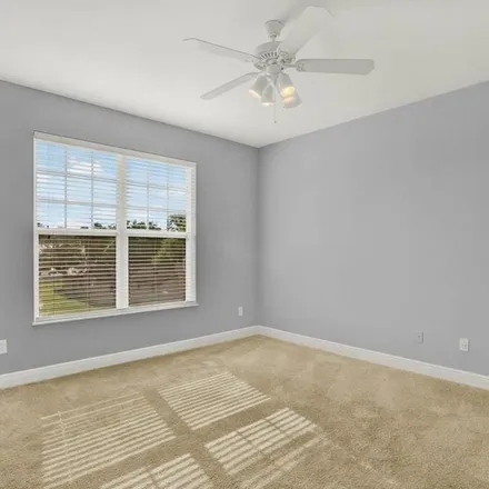 Rent this 3 bed apartment on Winter Springs Town Center in Big Cypress Road, Winter Springs