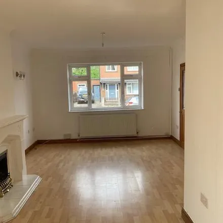 Image 4 - 33 Severn Road, Ashton-in-Makerfield, WN4 8UE, United Kingdom - Apartment for rent