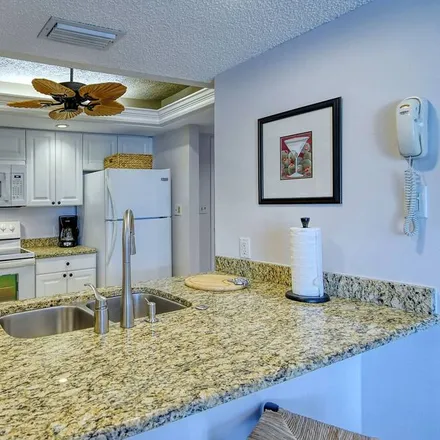 Image 3 - Sarasota, FL - Condo for rent