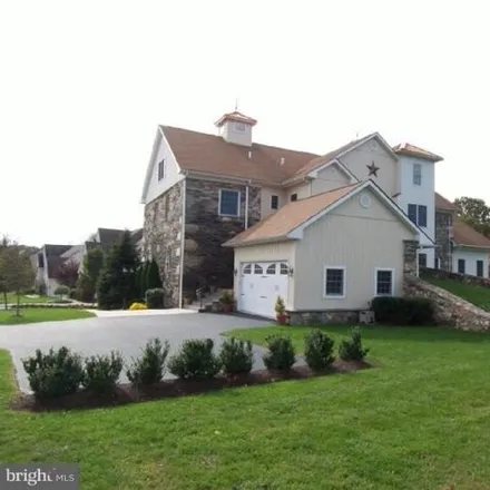 Rent this 4 bed duplex on 2 Cherry Farm Lane in Thornbury Township, PA 19382