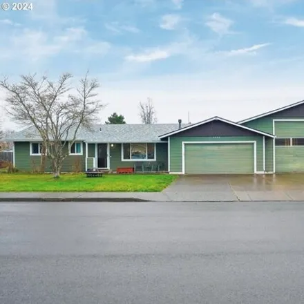 Buy this 3 bed house on 4525 Beth Street Northeast in Salem, OR 97301