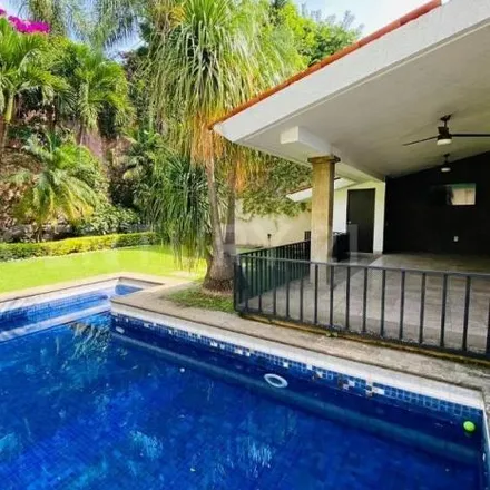 Rent this 3 bed house on Avenida Palmira in Chipitlán, 62050 Cuernavaca
