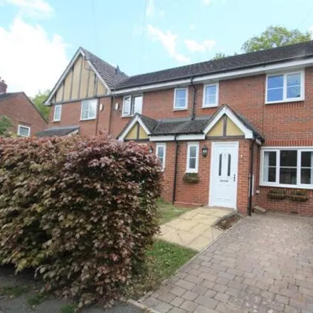 Rent this 3 bed room on Beech Drive in Wistaston, CW2 8RE