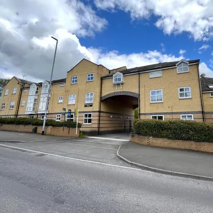 Rent this 2 bed apartment on The Orchard in Dib Lane, Leeds